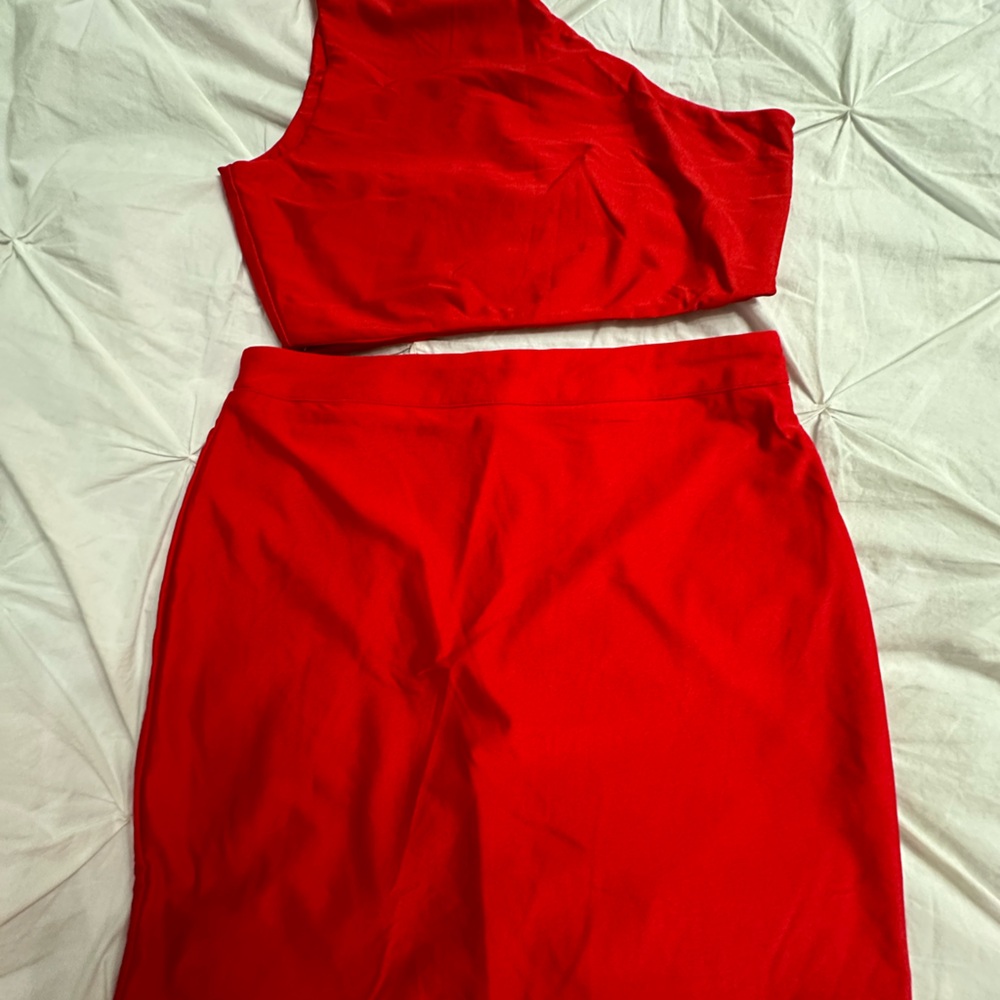 Super Down Red Set - image 3